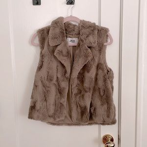 BB Dakota vest size medium